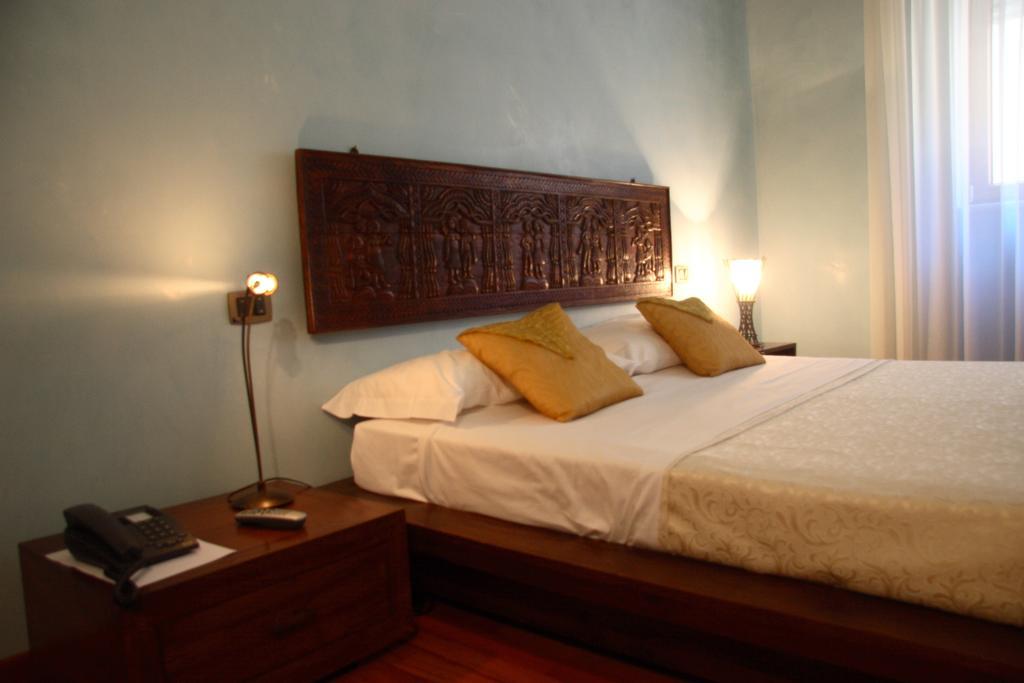 Casa Dei Mercanti Town House Lecce Kamer foto