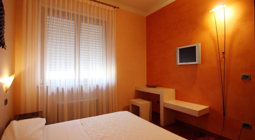 Casa Dei Mercanti Town House Lecce Buitenkant foto
