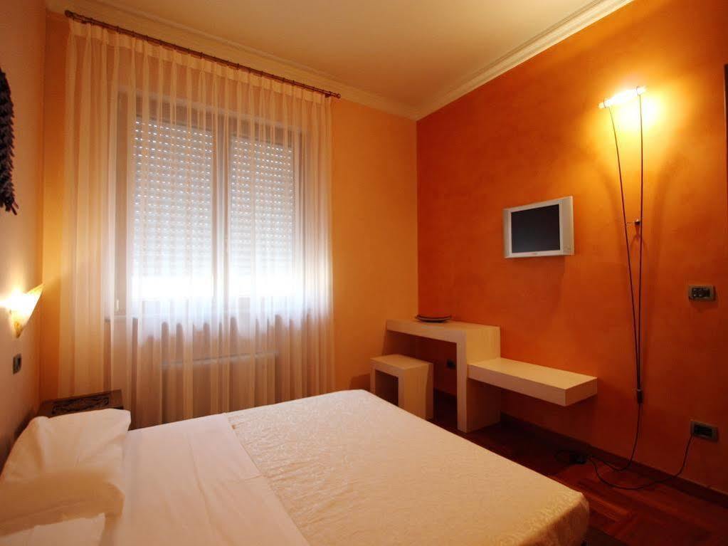 Casa Dei Mercanti Town House Lecce Buitenkant foto